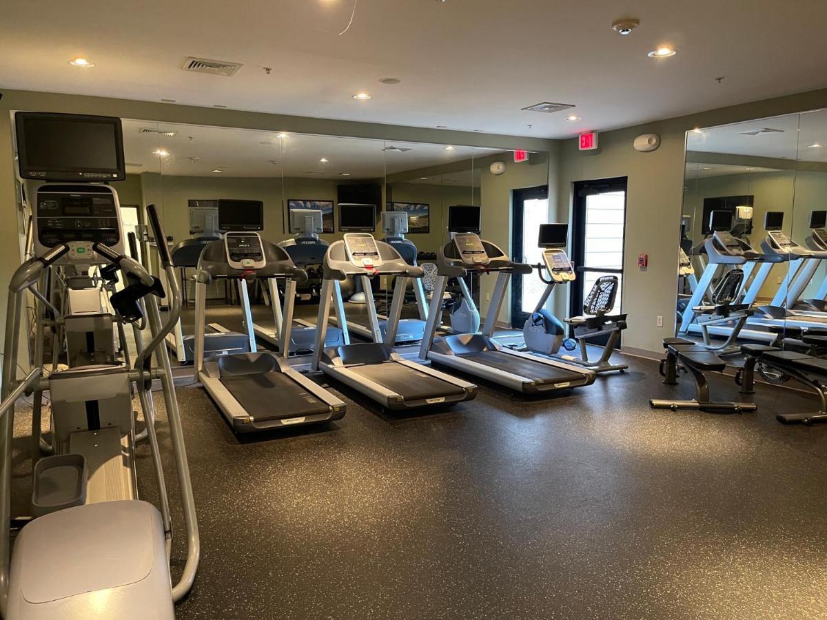 Staybridge Suites Milwaukee West-Oconomowoc By Ihg Zewnętrze zdjęcie