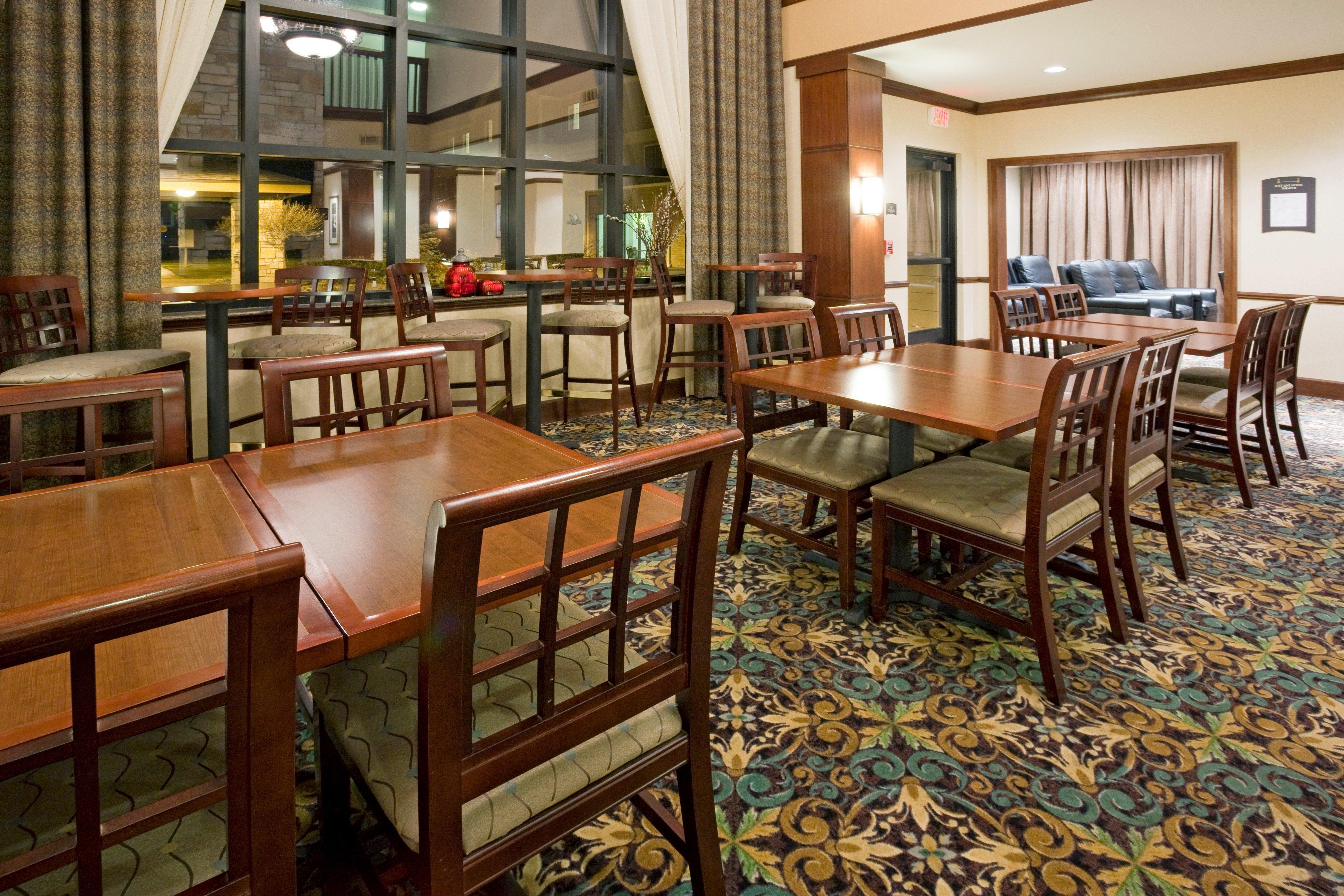 Staybridge Suites Milwaukee West-Oconomowoc By Ihg Zewnętrze zdjęcie