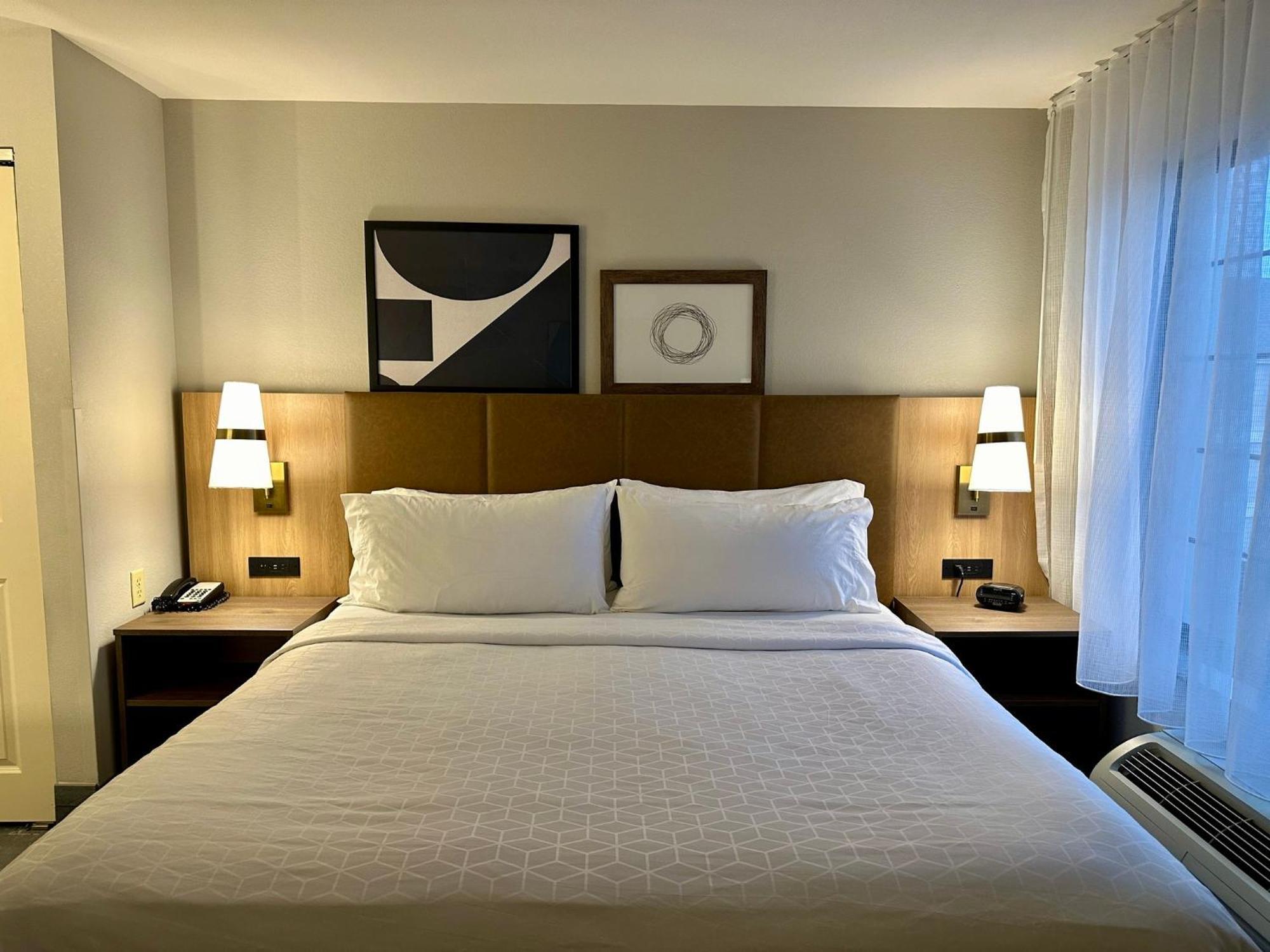 Staybridge Suites Milwaukee West-Oconomowoc By Ihg Zewnętrze zdjęcie